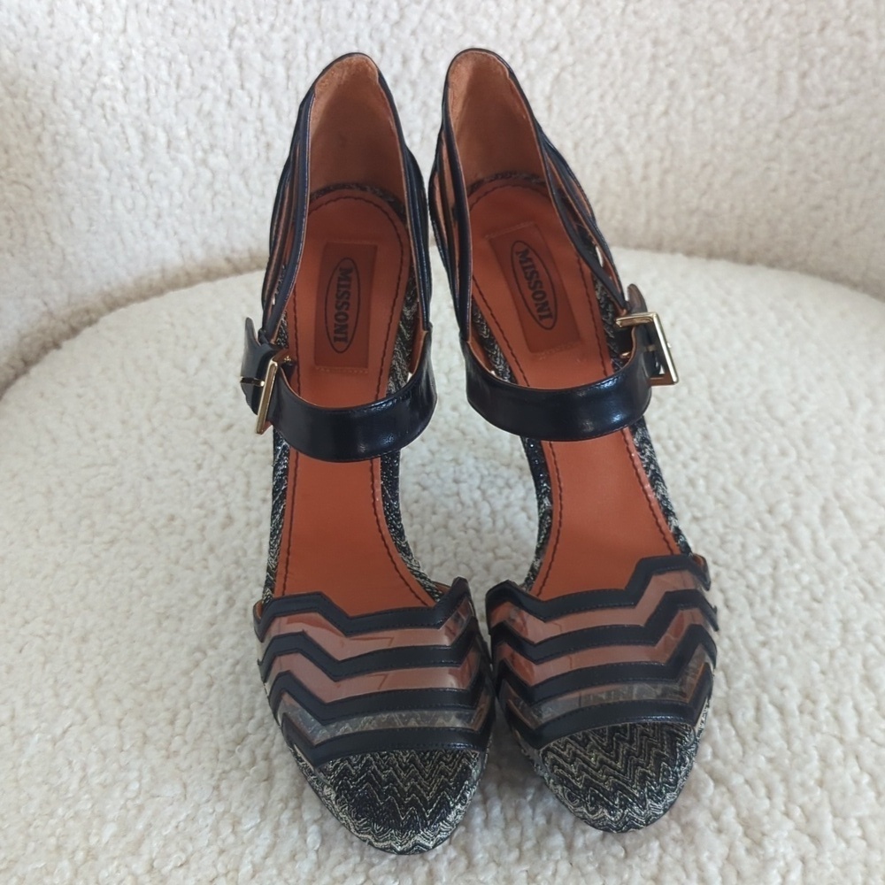 Missoni Striped Black and Tan Platform Heels - Picture 2 of 12
